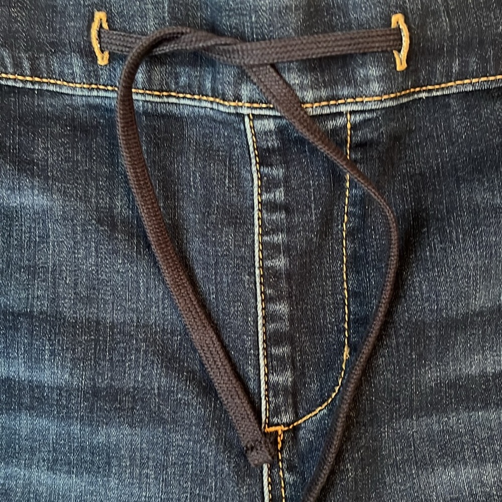 NWT Torrid Weekend Boyfriend Straight Jeans - Picture 3 of 9